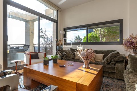 Villa for sale in Esplugues de Llobregat, Barcelona, Spain 5 bedrooms, 451 sq.m. No. 150815 - photo 3