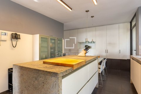 Villa for sale in Esplugues de Llobregat, Barcelona, Spain 5 bedrooms, 451 sq.m. No. 150815 - photo 18