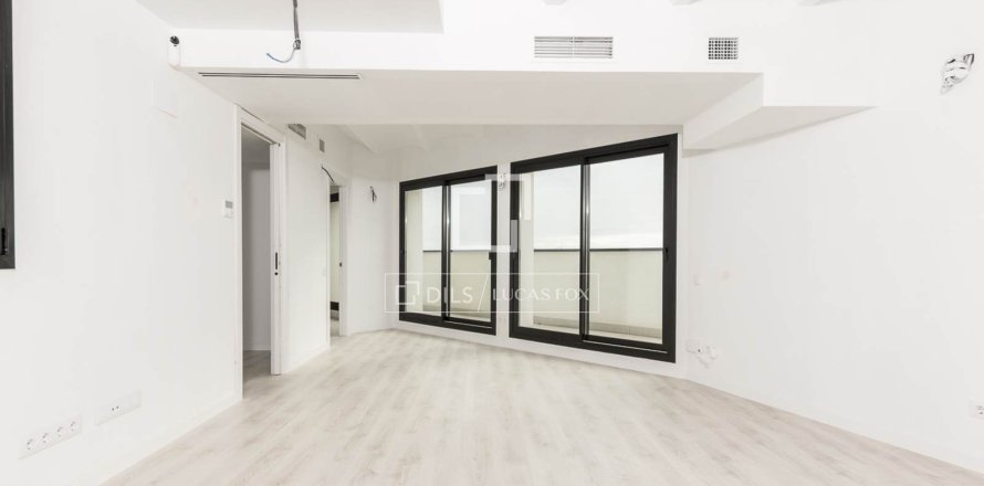 Penthouse w Barcelona, Hiszpania 1 sypialnia, 64 mkw. nr 150811