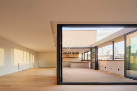 Apartment for sale in Barcelona, Spain 2 bedrooms, 146 sq.m. No. 150813 - photo 15