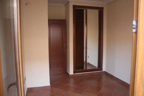 Townhouse for sale in Torrevieja, Alicante, Spain 2 bedrooms, 225 sq.m. No. 156300 - photo 18