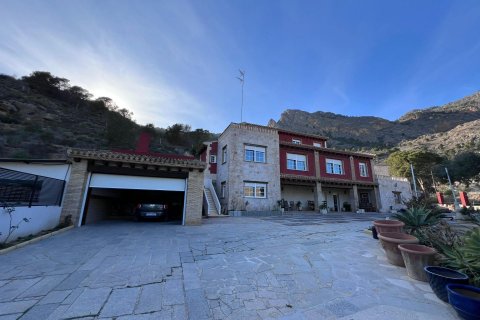 Villa for sale Raiguero de Bonanza, Alicante, Spain 4 bedrooms, 376 sq.m. No. 115919 - photo 2