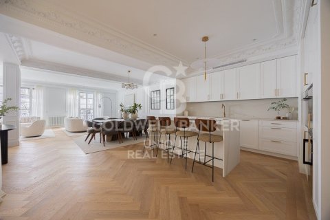 Wohnung zum Verkauf in Madrid, Spanien 4 Schlafzimmer, 243 m2 Nr. 158496 - Foto 5