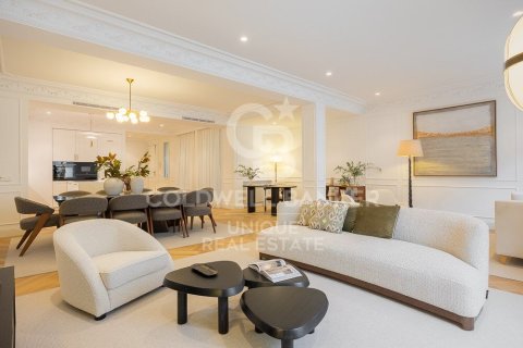 Wohnung zum Verkauf in Madrid, Spanien 4 Schlafzimmer, 243 m2 Nr. 158496 - Foto 12