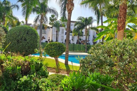 Lägenhet till salu i Estepona, Malaga, Spanien 1 sovrum, 55 kvm. Nr. 146481 - foto 2