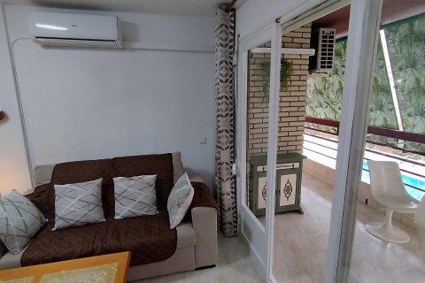 Apartment à louer à Alicante, Espagne, 1 chambre, 70 m2 No. 146480 - photo 4