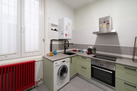 Huoneisto myytävänä Madrid, Espanja, 1 makuuhuone, 98 m2 No. 149888 - kuva 13