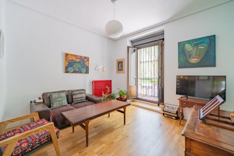 Huoneisto myytävänä Madrid, Espanja, 1 makuuhuone, 98 m2 No. 149888 - kuva 3
