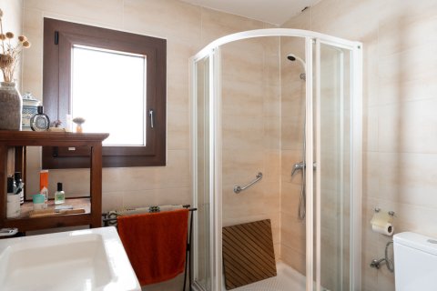 Huoneisto myytävänä Madrid, Espanja, 1 makuuhuone, 98 m2 No. 149888 - kuva 11