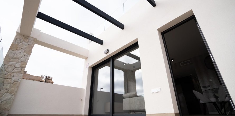 Bungalow w Pilar de la Horadada, Alicante, Hiszpania 2 sypialnie, 72 mkw. nr 149882