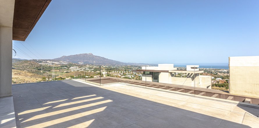 Villa Benahavis, Malaga, Spain 3 bedrooms, 602 sq.m. No. 134866
