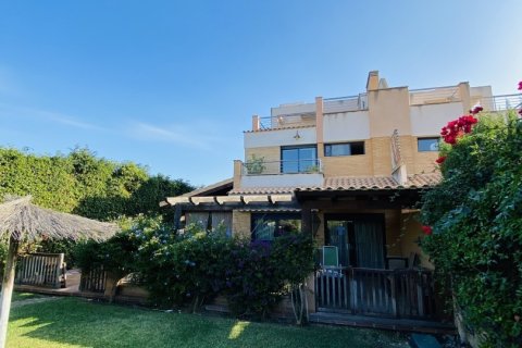 Talo myytävänä El Campello, Alicante, Espanja, 6 makuuhuonetta, 360 m2 No. 153800 - kuva 4