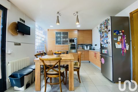 Talo myytävänä El Campello, Alicante, Espanja, 6 makuuhuonetta, 360 m2 No. 153800 - kuva 14