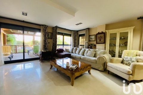 Talo myytävänä El Campello, Alicante, Espanja, 6 makuuhuonetta, 360 m2 No. 153800 - kuva 10