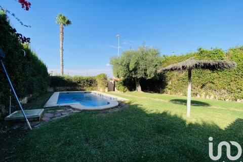 Talo myytävänä El Campello, Alicante, Espanja, 6 makuuhuonetta, 360 m2 No. 153800 - kuva 2