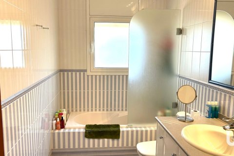 Продажа дома в Санта-Эулалия де Ронкана, Барселона, Испания 3 спальни, 514м2 №153799 - фото 20