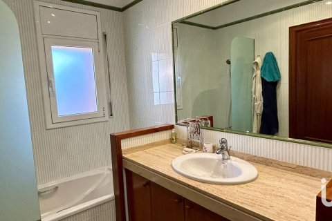 Продажа дома в Санта-Эулалия де Ронкана, Барселона, Испания 3 спальни, 514м2 №153799 - фото 13