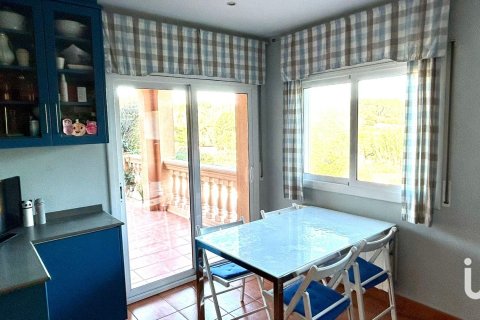 Продажа дома в Санта-Эулалия де Ронкана, Барселона, Испания 3 спальни, 514м2 №153799 - фото 8