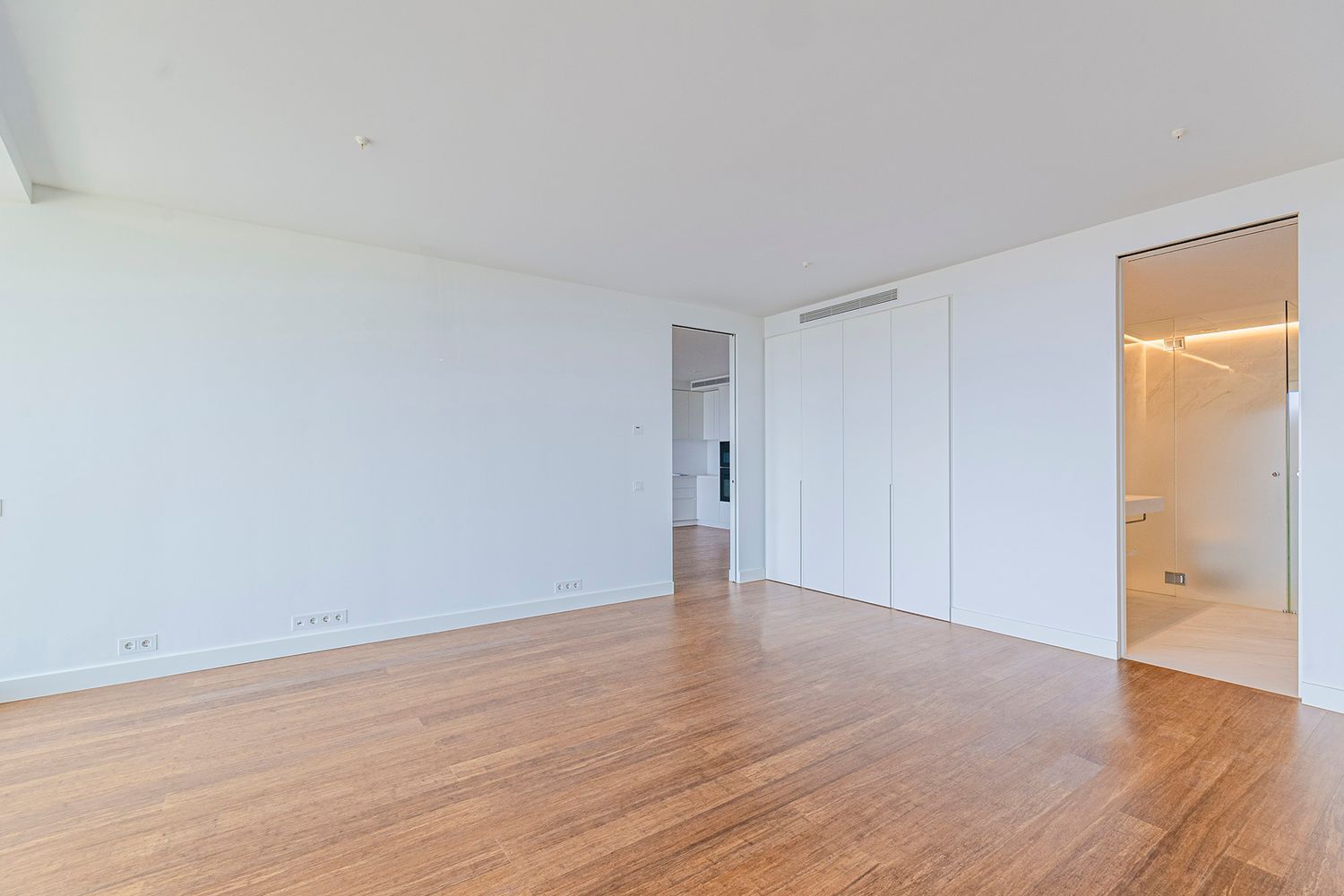 Huoneisto Barcelona, Espanja 1 makuuhuone, 122 m2 No. 148881