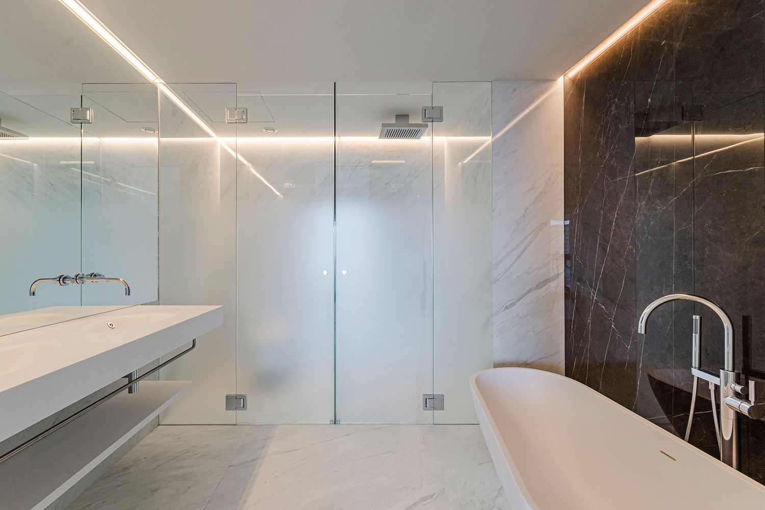 Huoneisto Barcelona, Espanja 1 makuuhuone, 122 m2 No. 148881