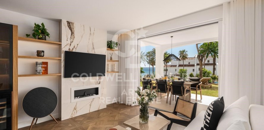 Apartment à Marbella, Malaga, Espagne 3 chambres, 144 m2 No. 158859