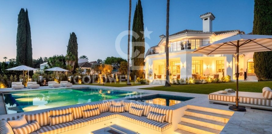 Willa w Marbella, Malaga, Hiszpania 5 sypialni, 722 mkw. nr 158860