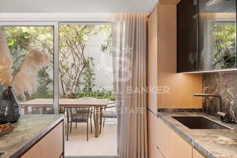 Kaupunkipientalo myytävänä Marbella, Malaga, Espanja, 4 makuuhuonetta, 389 m2 No. 158858 - kuva 5