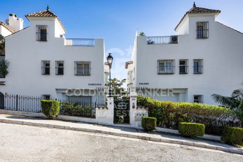 Kaupunkipientalo myytävänä Marbella, Malaga, Espanja, 4 makuuhuonetta, 389 m2 No. 158858 - kuva 22