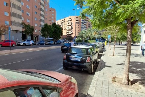 Аренда коммерческой недвижимости в Аликанте, Испания 60м2 №154299 - фото 3