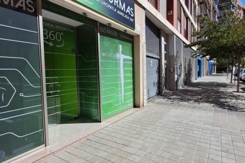 Аренда коммерческой недвижимости в Аликанте, Испания 60м2 №154299 - фото 2