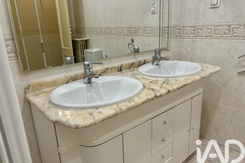 Huoneisto vuokrattavana Sabadell, Barcelona, Espanja, 3 makuuhuonetta, 221 m2 No. 154296 - kuva 18