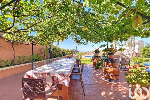 Apartment for rent in Rincon de la Victoria, Malaga, Spain 3 bedrooms, 80 sq.m. No. 154301 - photo 18