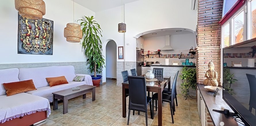 Apartment in Rincon de la Victoria, Malaga, Spain 3 bedrooms, 80 sq.m. No. 154301