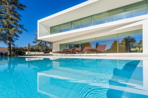 Huvila myytävänä Alcobendas, Madrid, Espanja, 7 makuuhuonetta, 1.04 m2 No. 108142 - kuva 1