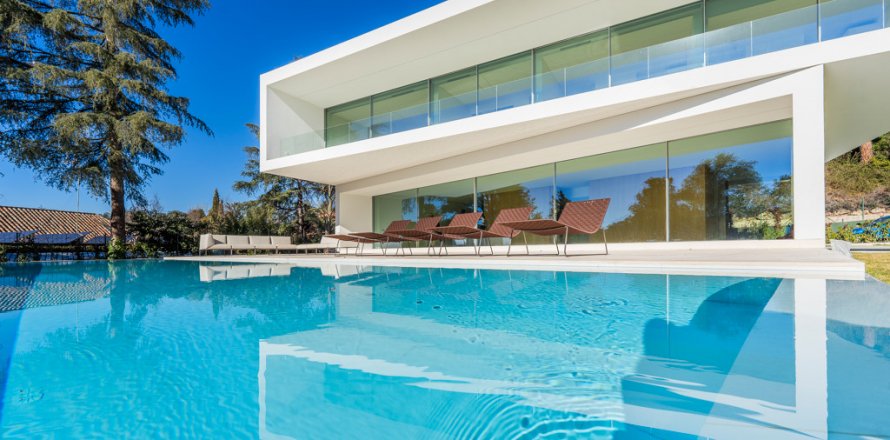 Huvila Alcobendas, Madrid, Espanja 7 makuuhuonetta, 1.04 m2 No. 108142