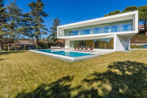 Huvila myytävänä Alcobendas, Madrid, Espanja, 7 makuuhuonetta, 1.04 m2 No. 108142 - kuva 3