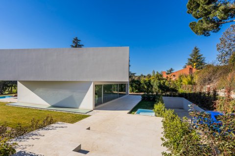 Huvila myytävänä Alcobendas, Madrid, Espanja, 7 makuuhuonetta, 1.04 m2 No. 108142 - kuva 5