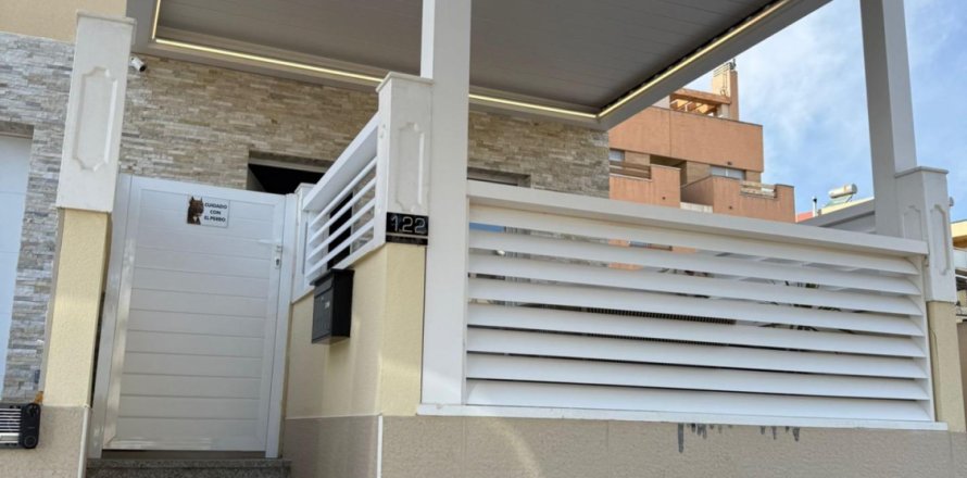 Rindu māja Guardamar del Segura, Alicante, Spānijā 3 istabas, 120 m2 Nr. 115088