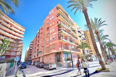 Apartamento en venta Torrevieja, Alicante, España 3 dormitorios, 104 m2 No. 115010 - foto 14