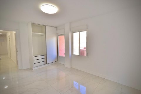 Apartamento en venta Torrevieja, Alicante, España 3 dormitorios, 104 m2 No. 115010 - foto 7