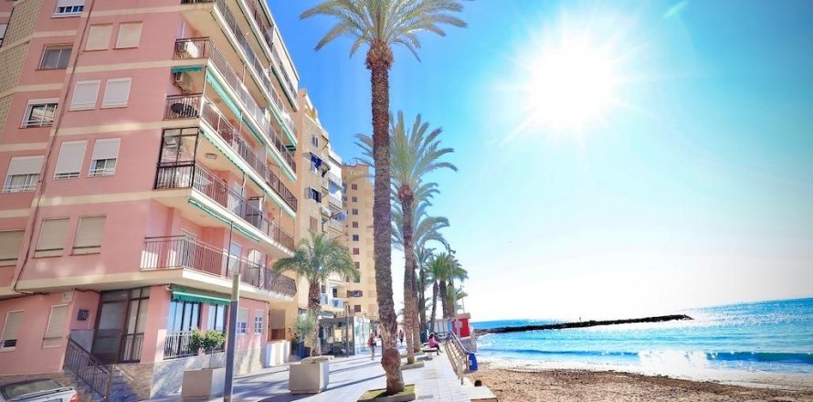 Apartamento Torrevieja, Alicante, España 3 dormitorios, 104 m2 No. 115010