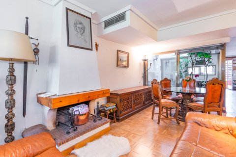 Casa adosada en venta Madrid, España 5 dormitorios, 252 m2 No. 119790 - foto 7