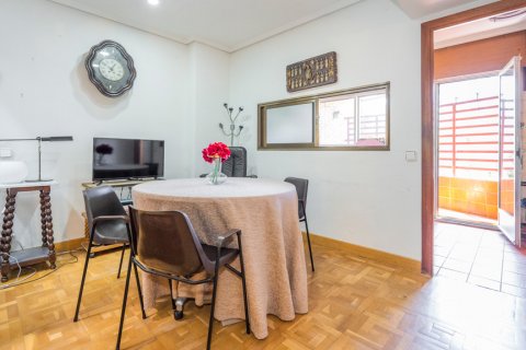 Casa adosada en venta Madrid, España 5 dormitorios, 252 m2 No. 119790 - foto 12