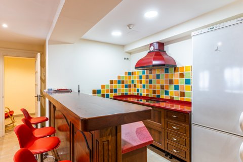 Willa Las Rozas de Madrid, Madrid, Hiszpania 5 sypialni, 534 mkw. nr 119788 – zdjęcie 13