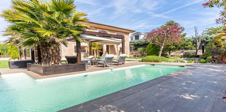 Willa Las Rozas de Madrid, Madrid, Hiszpania 5 sypialni, 534 mkw. nr 119788