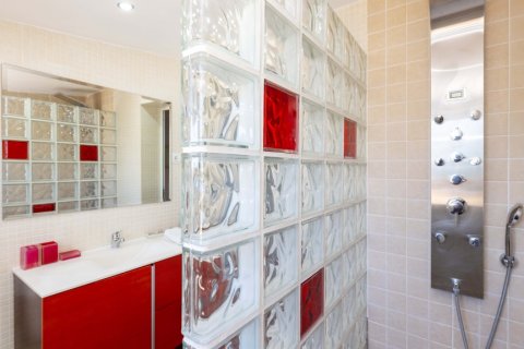 Продажа таухауса в Торре-де-Бенагальбон, Малага, Испания 4 спальни, 250м2 №119787 - фото 26