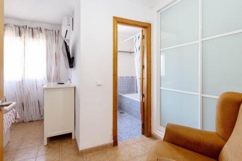 Продажа таухауса в Торре-де-Бенагальбон, Малага, Испания 4 спальни, 250м2 №119787 - фото 19