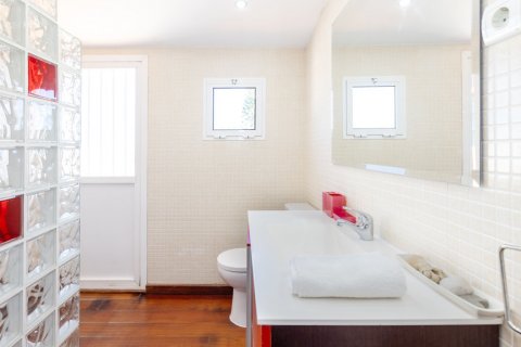Продажа таухауса в Торре-де-Бенагальбон, Малага, Испания 4 спальни, 250м2 №119787 - фото 25
