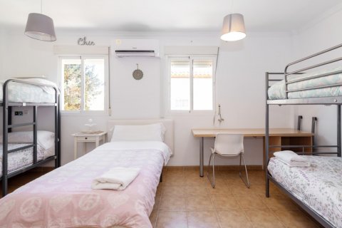 Продажа таухауса в Торре-де-Бенагальбон, Малага, Испания 4 спальни, 250м2 №119787 - фото 23