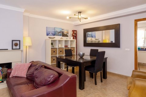 Продажа таухауса в Торре-де-Бенагальбон, Малага, Испания 4 спальни, 250м2 №119787 - фото 2
